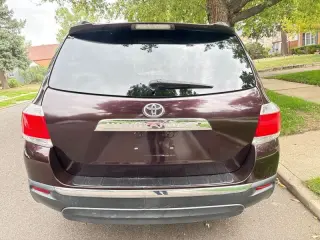 2011 Toyota Highlander Limited V6