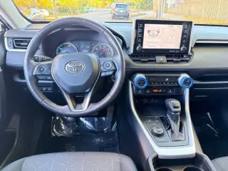 2020 Toyota RAV4 Hybrid XLE