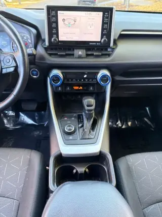 2020 Toyota RAV4 Hybrid XLE