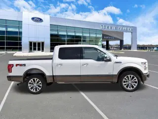 Ford F-150 2017 4x4 King Ranch 4dr SuperCrew 5.5 ft. SB