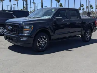 Ford F-150 2023 4x4 XL 4dr SuperCrew 5.5 ft. SB