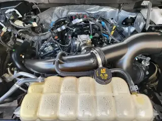 Ford F-150 2025 4x4 XLT 4dr SuperCrew 5.5 ft. SB