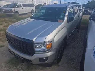 GMC Canyon 2018 4x4 Denali 4dr Crew Cab 5 ft. SB
