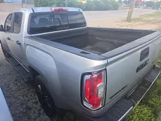 GMC Canyon 2018 4x4 Denali 4dr Crew Cab 5 ft. SB