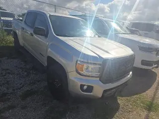 GMC Canyon 2018 4x4 Denali 4dr Crew Cab 5 ft. SB