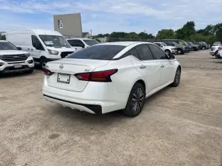 Nissan Altima 2023 2.5 SV 4dr Sedan
