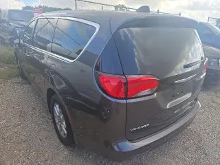 Chrysler Voyager 2023 LX 4dr Mini-Van