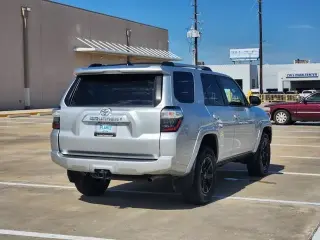 Toyota 4Runner 2024 4x2 SR5 4dr SUV