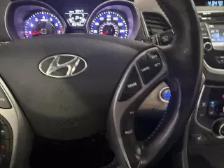 Hyundai ELANTRA 2016 Edición Valor 4dr Sedán 6A (EE.UU.)