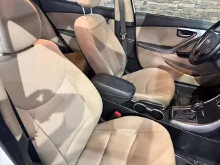 Hyundai ELANTRA 2016 Edición Valor 4dr Sedán 6A (EE.UU.)