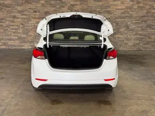 Hyundai ELANTRA 2016 Edición Valor 4dr Sedán 6A (EE.UU.)