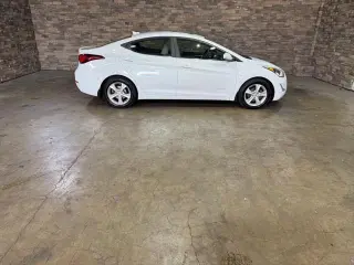 Hyundai ELANTRA 2016 Edición Valor 4dr Sedán 6A (EE.UU.)