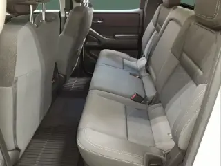 Nissan Frontier 2025 4x4 SV 4dr Crew Cab 5 ft. SB