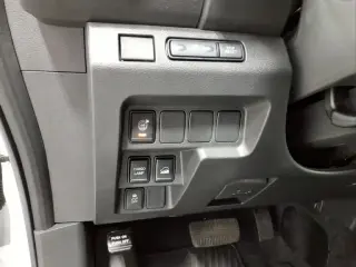 Nissan Frontier 2025 4x4 SV 4dr Crew Cab 5 ft. SB