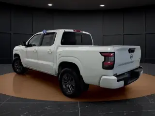Nissan Frontier 2025 4x4 SV 4dr Crew Cab 5 ft. SB