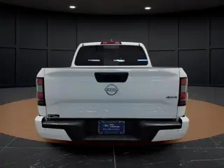 Nissan Frontier 2025 4x4 SV 4dr Crew Cab 5 ft. SB