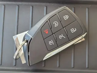 GMC Yukon XL 2022 4x4 Denali SUV de 4 puertas