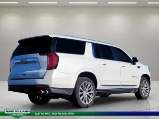 GMC Yukon XL 2022 4x4 Denali SUV de 4 puertas