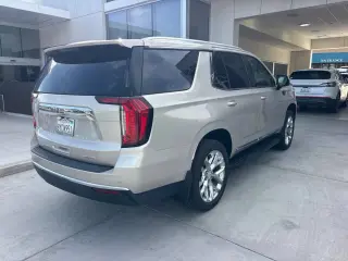 GMC Yukon 2021 4x4 SLT 4dr SUV