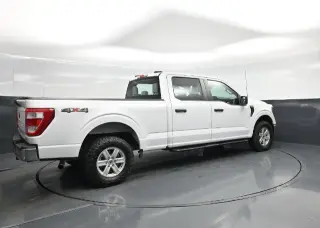 Ford F-150 2023 4x4 XL 4dr SuperCrew 5.5 ft. SB