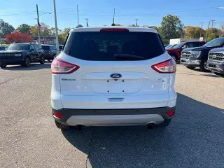 Ford Escape 2016 AWD SE 4dr SUV