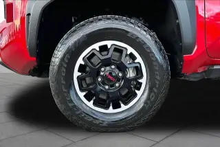 Toyota Tacoma 2025 4x4 SR5 4dr Double Cab 5.0 ft SB