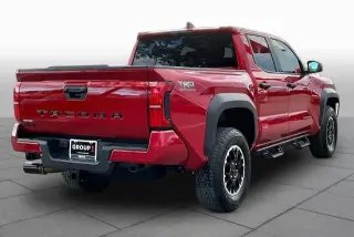 Toyota Tacoma 2025 4x4 SR5 4dr Double Cab 5.0 ft SB