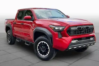 Toyota Tacoma 2025 4x4 SR5 4dr Double Cab 5.0 ft SB