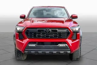 Toyota Tacoma 2025 4x4 SR5 4dr Double Cab 5.0 ft SB
