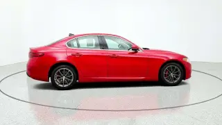 Alfa Romeo Giulia 2018 AWD Base 4dr Sedan