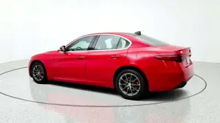 Alfa Romeo Giulia 2018 AWD Base 4dr Sedan