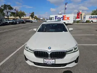 Sedán BMW 5 Series 2023 530i 4 puertas