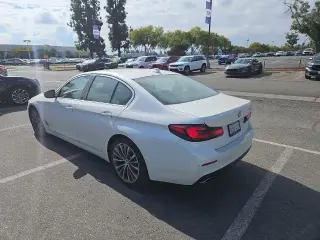 Sedán BMW 5 Series 2023 530i 4 puertas
