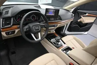 Audi Q5 2021 AWD quattro Premium 45 TFSI 4dr SUV