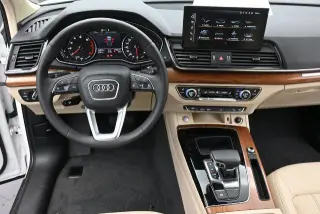 Audi Q5 2021 AWD quattro Premium 45 TFSI 4dr SUV