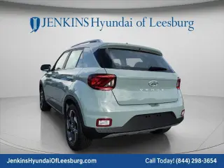 Hyundai VENUE 2026 SEL 4dr Crossover con Techo de Dos Tonos