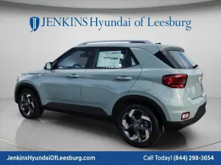 Hyundai VENUE 2026 SEL 4dr Crossover con Techo de Dos Tonos