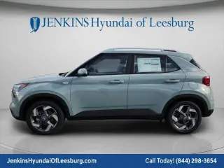 Hyundai VENUE 2026 SEL 4dr Crossover con Techo de Dos Tonos