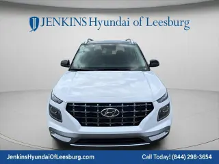 Hyundai VENUE 2026 SEL 4 puertas Crossover con techo bicolor