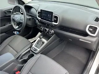 Hyundai VENUE 2026 SEL 4 puertas Crossover con techo bicolor