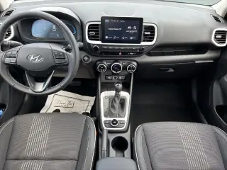 Hyundai VENUE 2026 SEL 4 puertas Crossover con techo bicolor
