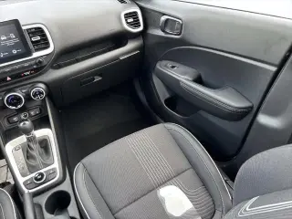 Hyundai VENUE 2026 SEL 4 puertas Crossover con techo bicolor