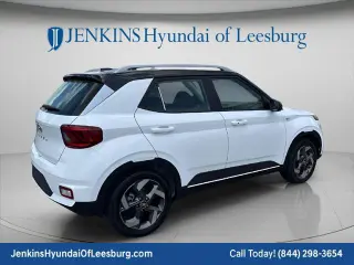 Hyundai VENUE 2026 SEL 4 puertas Crossover con techo bicolor