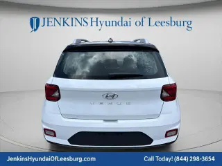 Hyundai VENUE 2026 SEL 4 puertas Crossover con techo bicolor