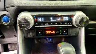 Toyota RAV4 Híbrido 2020 AWD Limited 4dr SUV