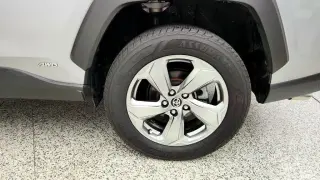 Toyota RAV4 Híbrido 2020 AWD Limited 4dr SUV
