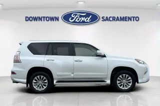 Lexus GX 460 2017 AWD 4dr SUV