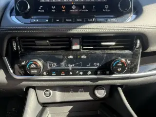 Nissan Rogue 2023 AWD SL 4dr Crossover