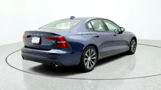 Volvo S60 2021 T5 Momentum 4dr Sedán