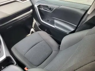 Toyota RAV4 2024 LE 4dr SUV
